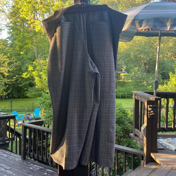 Loft • Plaid Pants - Picture 3 of 5